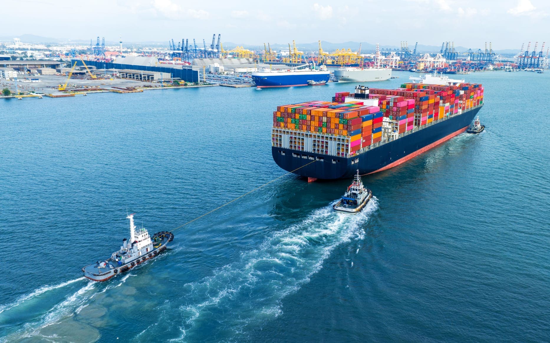 Definisi serta Perbedaan FCL dan LCL dalam Industri Logistik