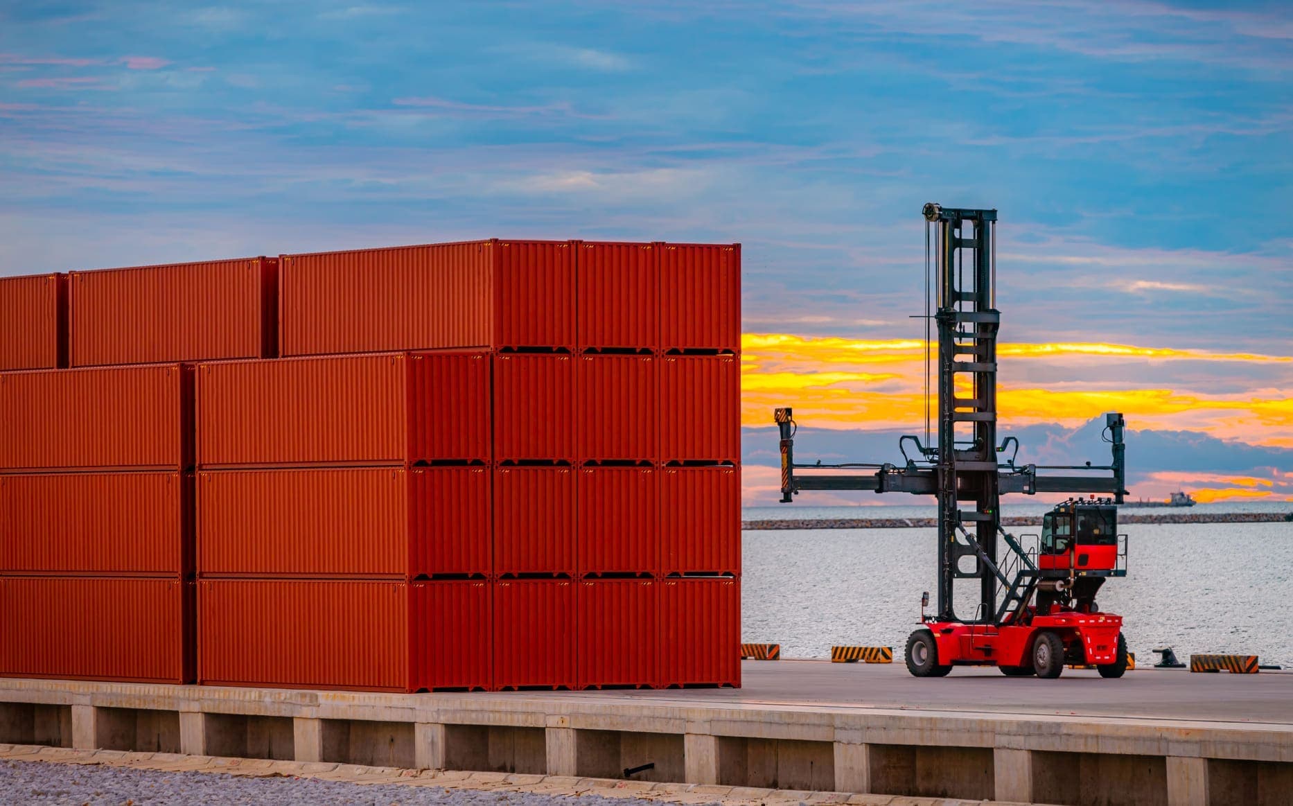 7 Cara Tracking Container Logistik yang Perlu Dipahami