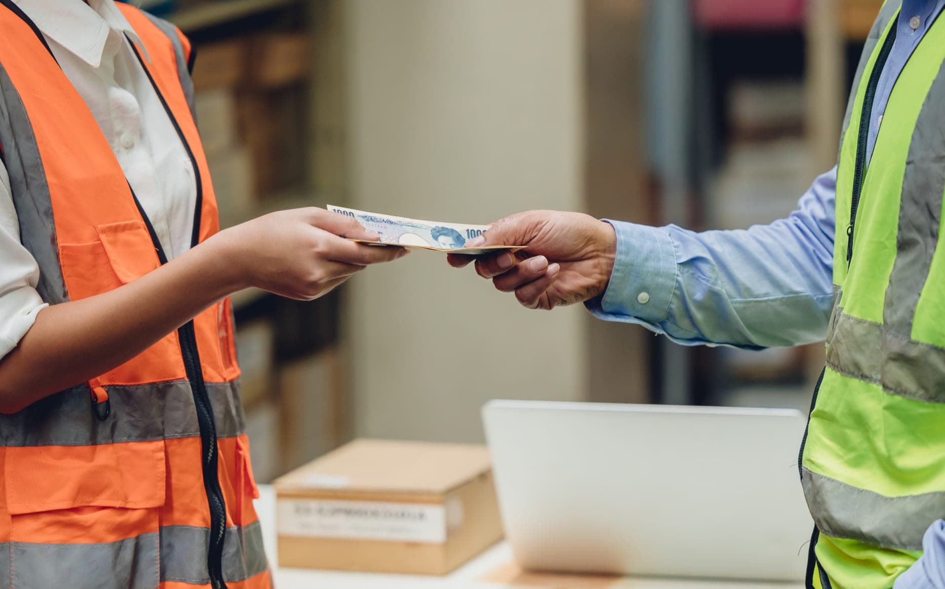 Cost Insurance and Freight (CIF): Konsep dan Cara Hitungnya