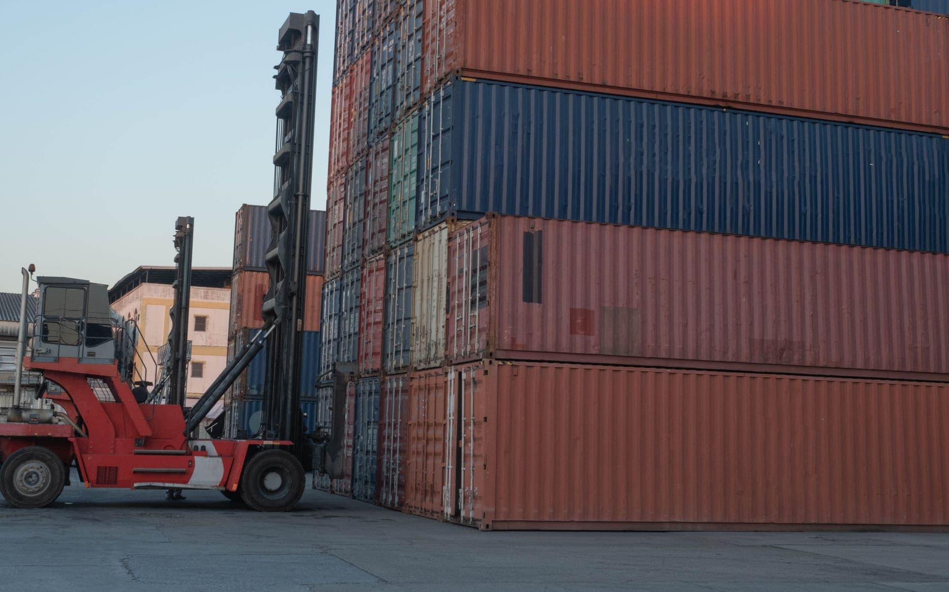 Kapal Kontainer: Arti, Fungsi, dan Perannya di Logistik
