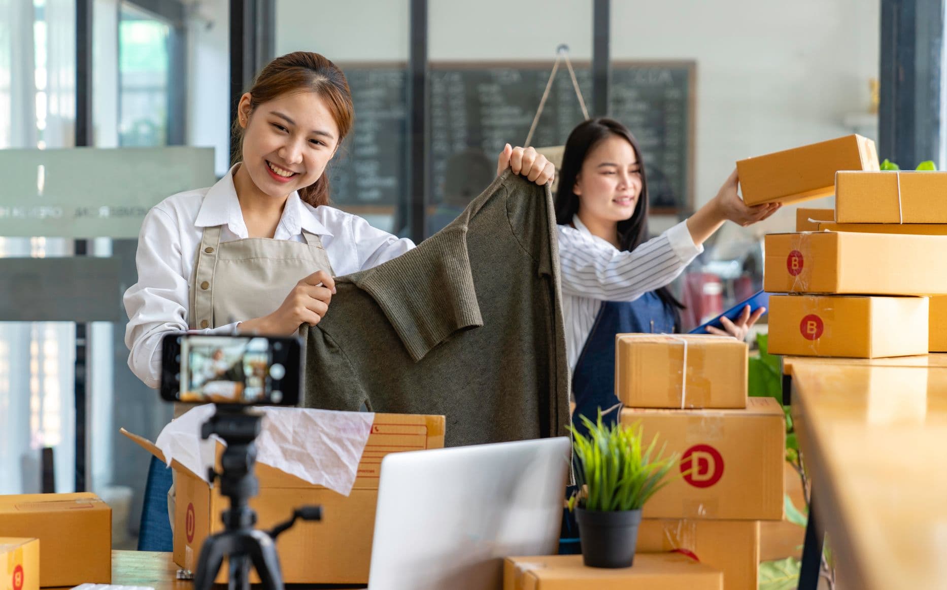 Apa itu Dropshipping? Cara Kerja, Keuntungan dan Kekurangan