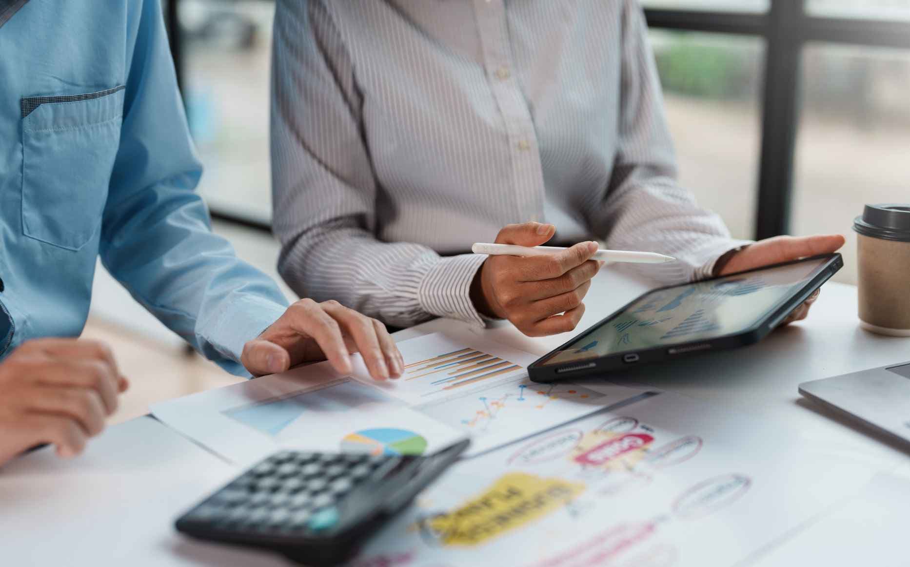 MYOB Accounting Review: Kelebihan, Fungsi dan Alternatif