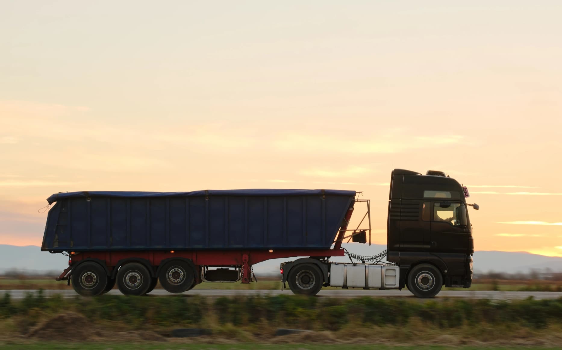 Mengenal Istilah Over Dimension Over Load (ODOL) Pada Truk