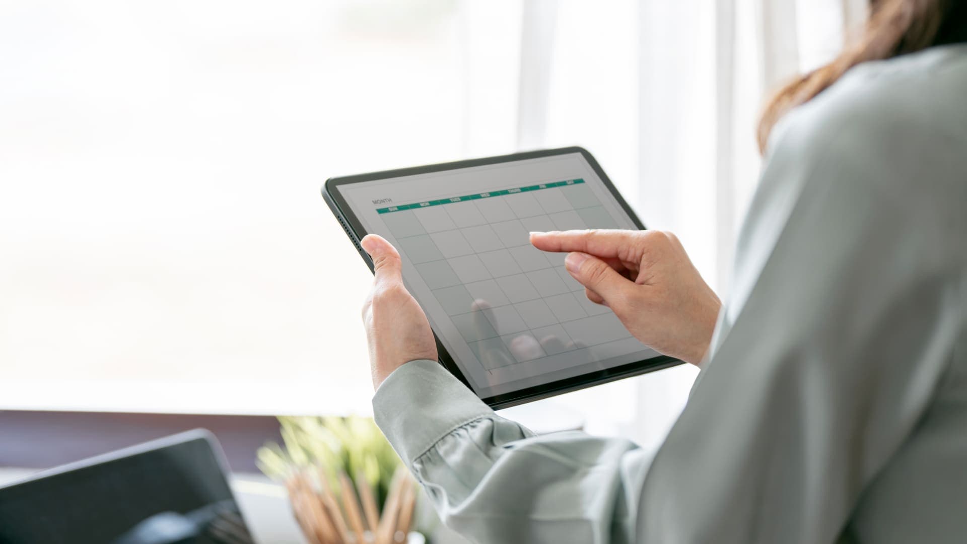 Menentukan Jadwal Produksi dengan Software Manufaktur