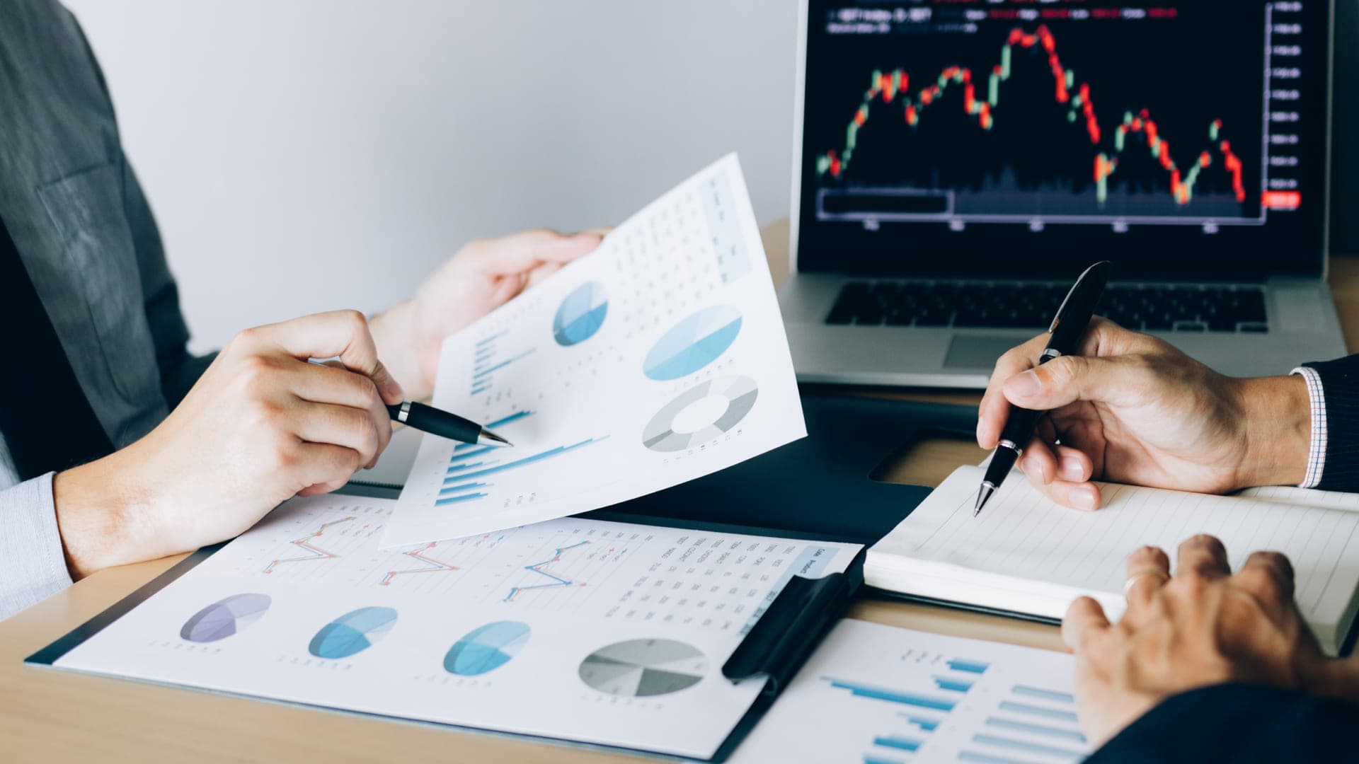 Mengapa Bisnis Anda Perlu Melakukan Analisis Pangsa Pasar?