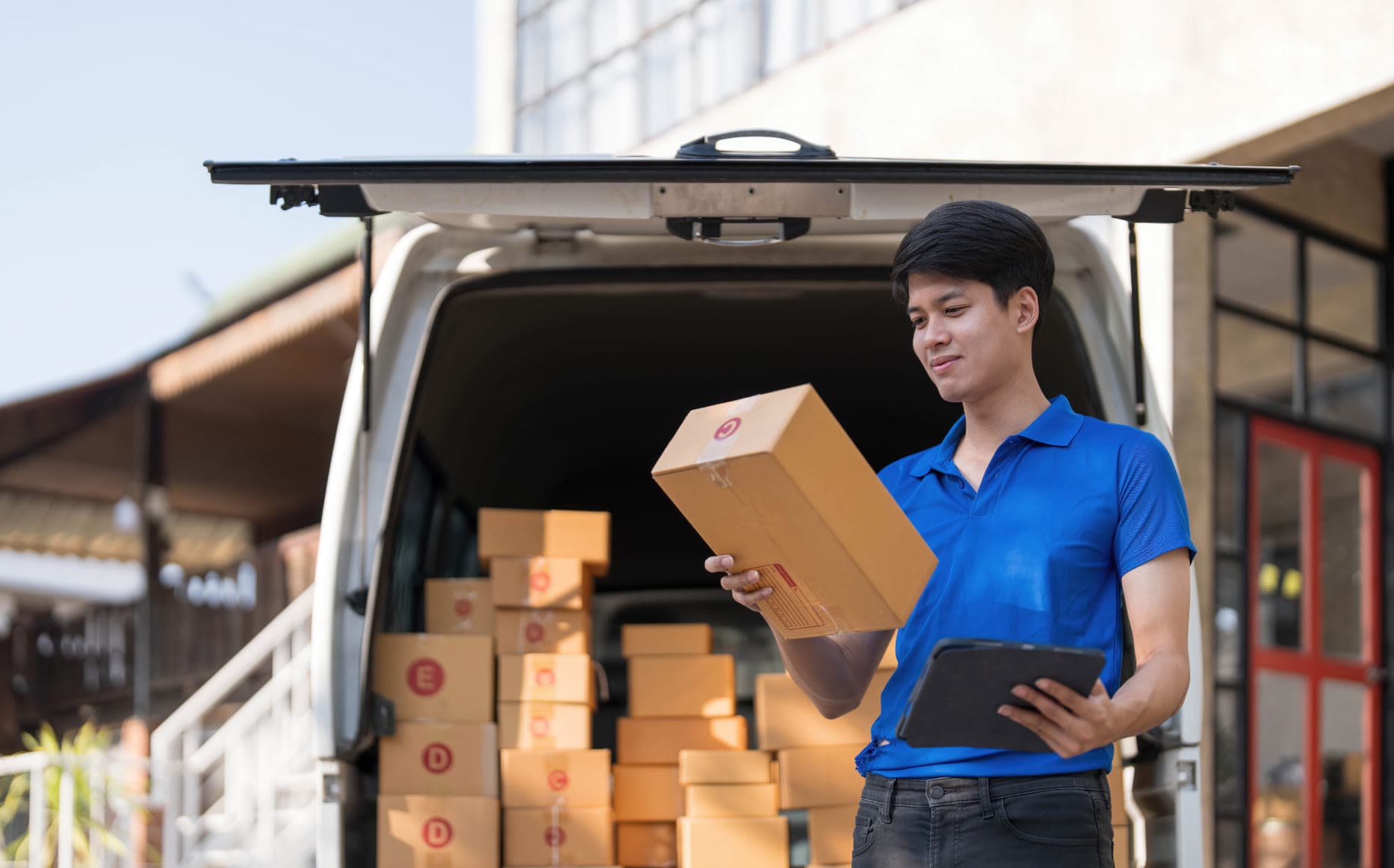 Layanan Logistik: Arti, Jenis, dan Tahapan Operasionalnya