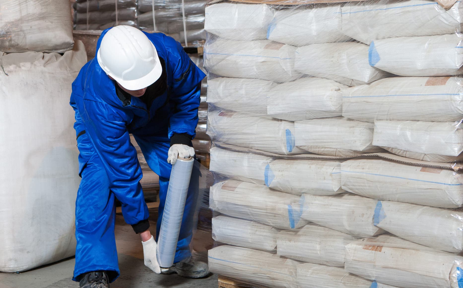 Material Control Adalah: Pengertian, Peran, dan Tugasnya