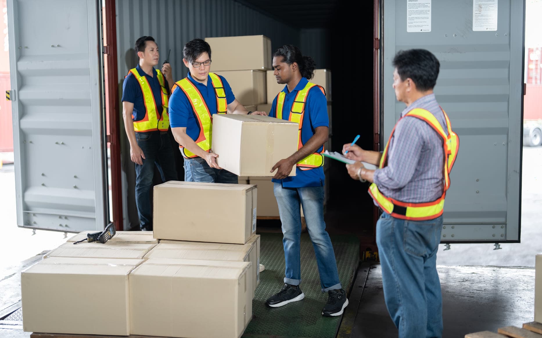 Apa itu Ekspedisi, Cara Kerja, dan Perbedaannya di Logistik?