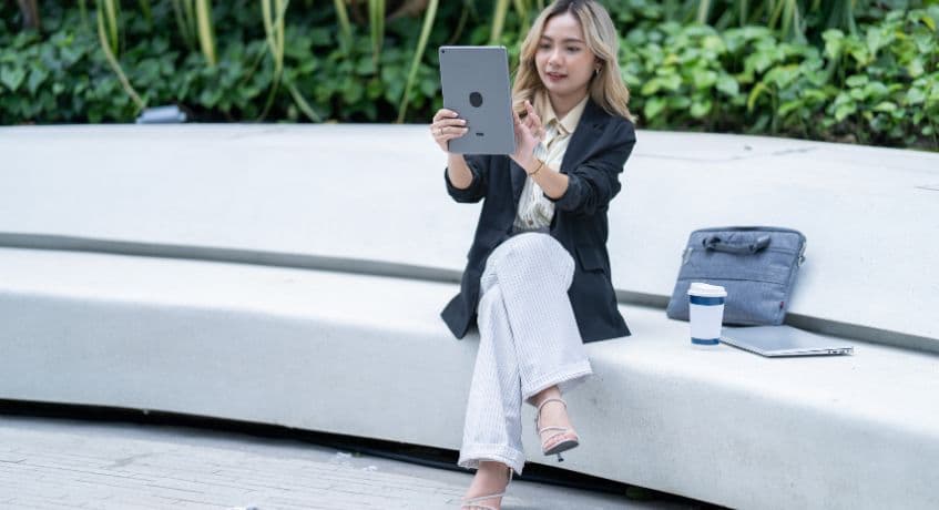 17 Aplikasi e-Absensi Mobile Terbaik 2026 untuk Perusahaan