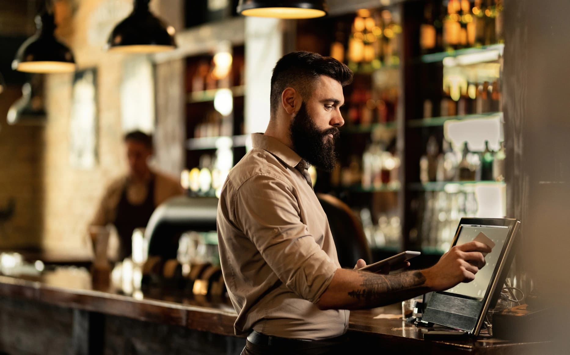 12 Rekomendasi Bar Managament Software untuk Bisnis Anda
