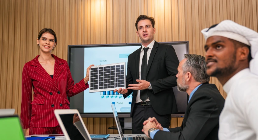 Berikut adalah peran sales force dalam bisnis.