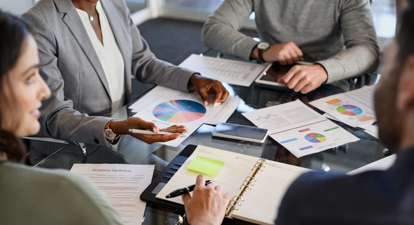 Berikut adalah beberapa strategi yang dapat diterapkan untuk mengoptimalkan proses manajemen penjualan.