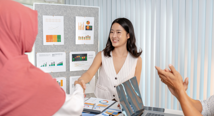 Apa Perbedaan Vendor dengan Supplier?