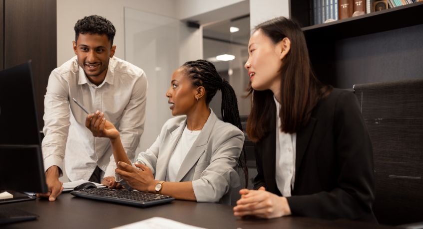 Strategi Pengelolaan yang Harus Dilakukan HR Manager di Perusahaan