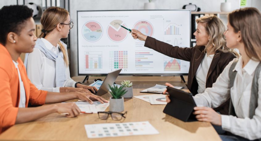 11 Segmentasi Pelanggan Berdasarkan RFM Analysis