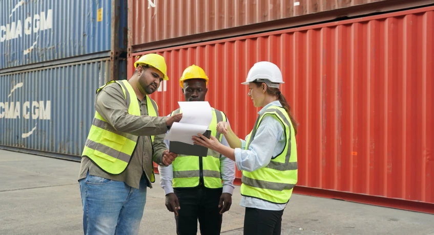 Apa Tujuan dan Manfaat Incoterms dalam Proses Logistik?