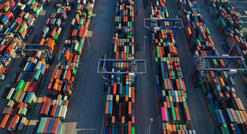 Global supply chain membantu perusahaan di dunia untuk mengakses jaringan dan pasar lebih luas.