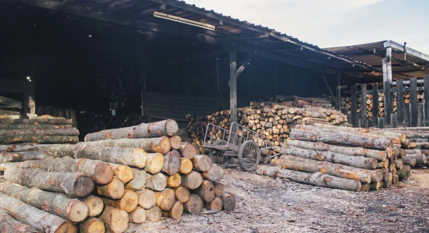Berikut adalah strategi pengelolaan gudang terbuka.