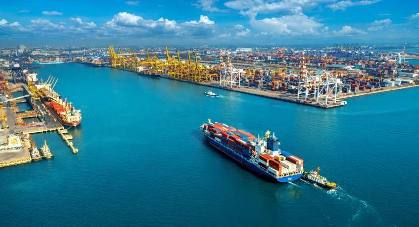 Bagaimana Cara Kerja Proses Transhipment?