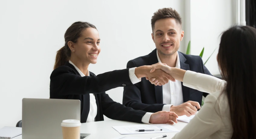 Manfaat Menggunakan Cloud HCM Software bagi Bisnis Anda