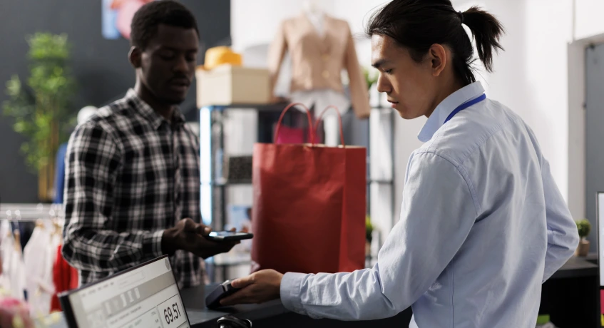 Point of sales mampu meningaktkan efisiensi operasional toko secara menyeluruh.