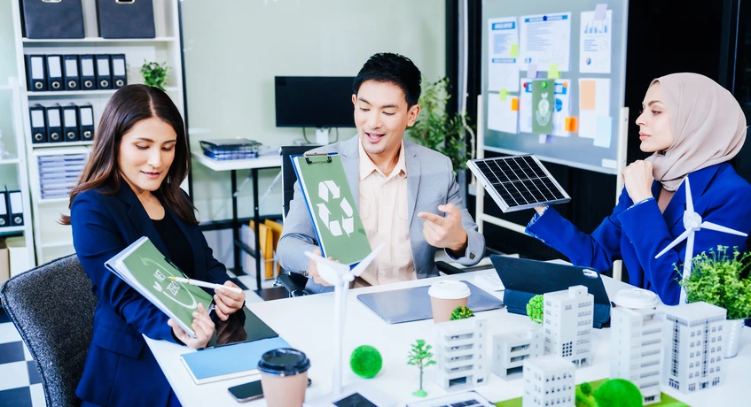 perusahaan jasa meiliki beragam peluang untuk Anda