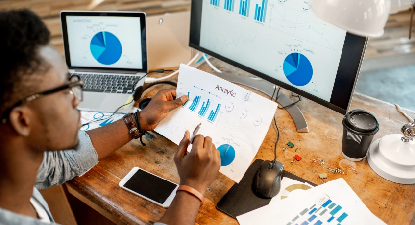 Fitur ERP terdiri dari integrasi dan analisa data, database terpusat, dan lainnya lagi.