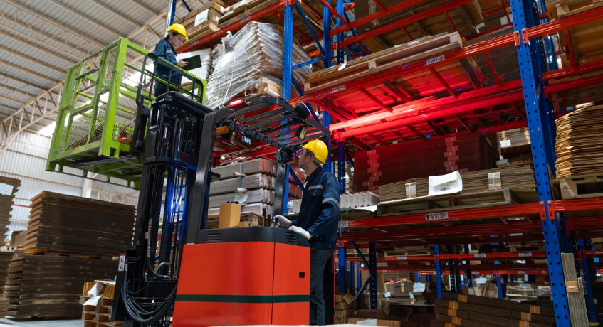 Jenis-jenis Reach Truck untuk Berbagai Kebutuhan