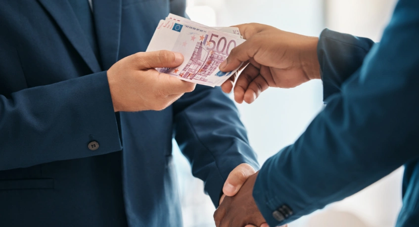 Bagaimana Cara Kerja Pembayaran Retroaktif di Perusahaan?