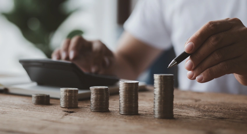 Tantangan Perhitungan Bunga Manual pada Skala Enterprise