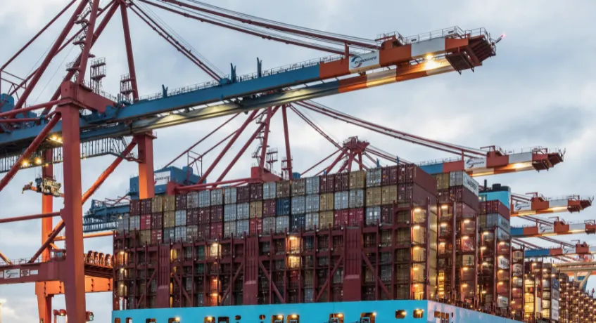 Area Operasional yang Menggunakan Container Handling Equipment