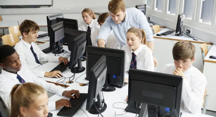 Benefits of Using an Education Management Information System (EMIS)