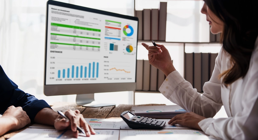 How to Select the Right Sales Forecasting Software