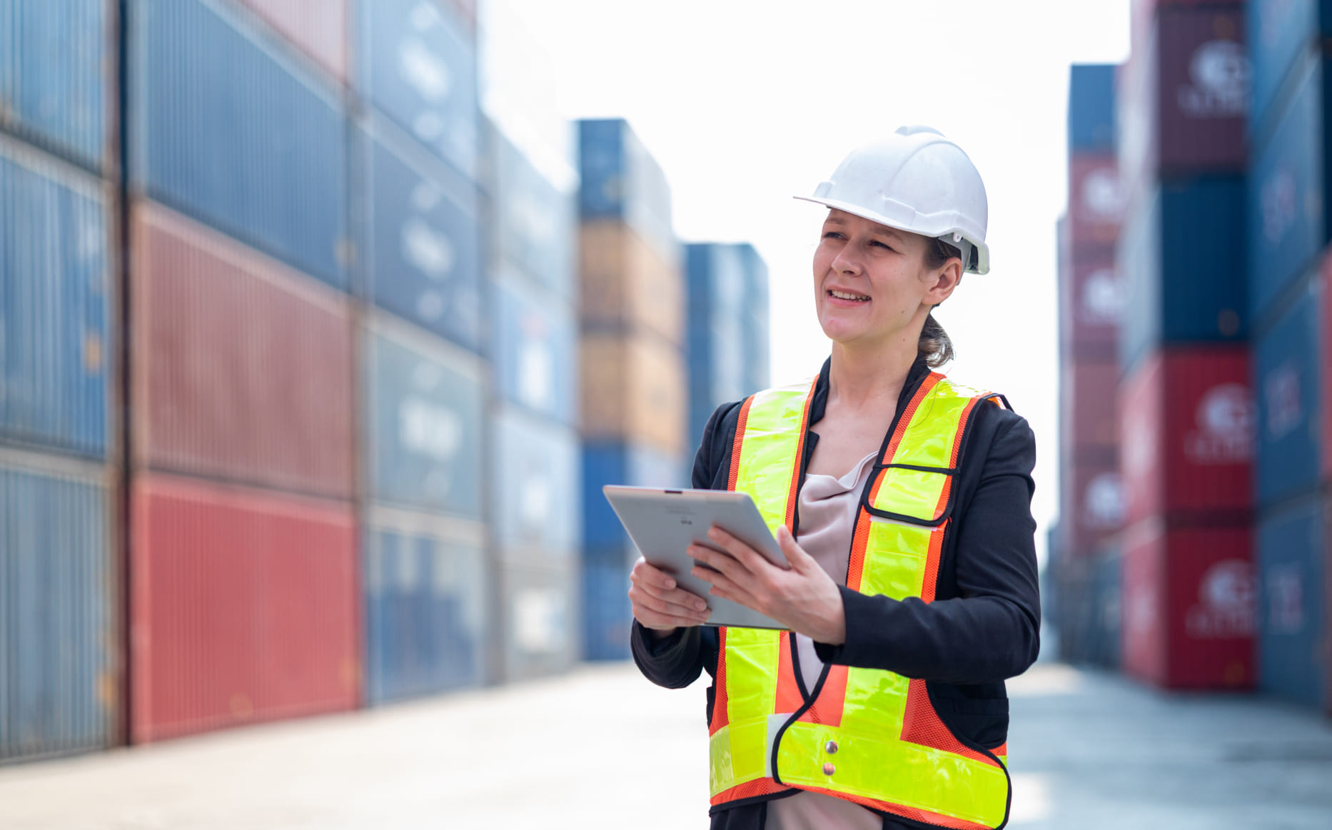 Efisiensikan Proses Logistik di Freight Forwarding Software